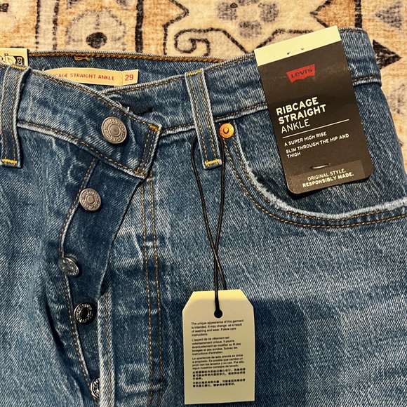 Too far outside of return window! So cute but bought multiple sizes. - Picture 2 of 2